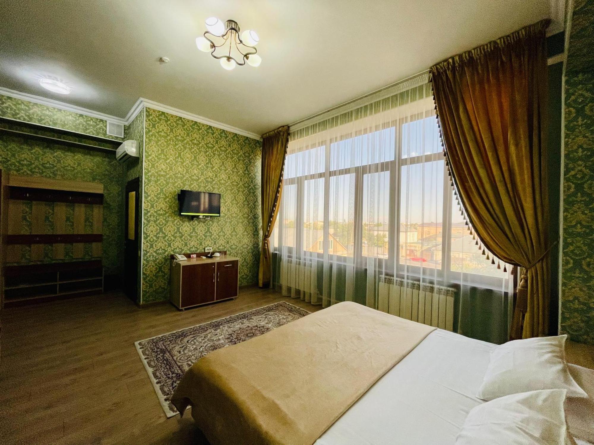 Готель Dostyk Кизилорда Екстер'єр фото